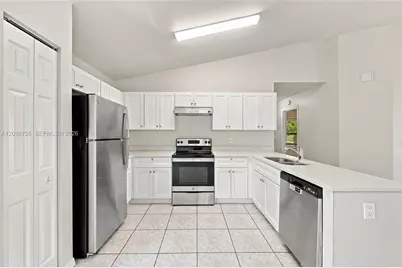 1530 SW 18th Ave SW, Vero Beach, FL 32962 - Photo 14