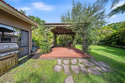 4961 NW 102nd Dr, Coral Springs, FL 33076 - Photo 56