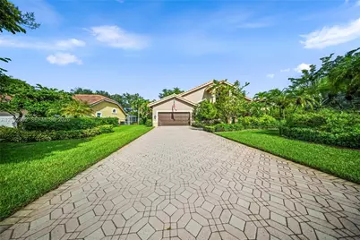 4961 NW 102nd Dr, Coral Springs, FL 33076 - Photo 8