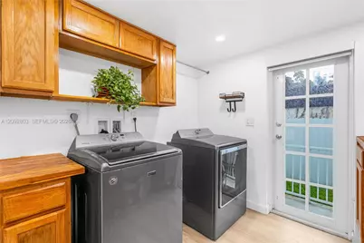 405 NE 150th St, Miami, FL 33161 - Photo 24