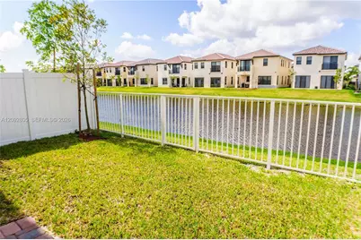 3309 W 94th Ter #3309, Hialeah, FL 33018 - Photo 16