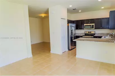 3309 W 94th Ter #3309, Hialeah, FL 33018 - Photo 6