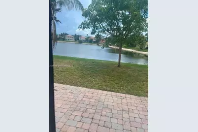 4245 Maggiore Way, West Palm Beach, FL 33409 - Photo 2
