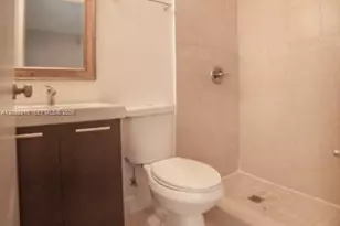 500 SW 9th Ave, Miami, FL 33130 - Photo 4