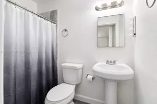 215 NW 67th Ave, Miami, FL 33126 - Photo 16