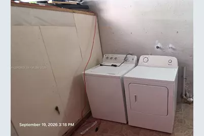 275 W 68th St #106, Hialeah, FL 33014 - Photo 6