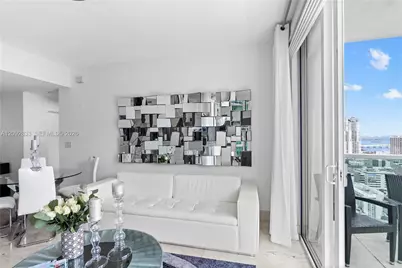 31 SE 5th St #4018, Miami, FL 33131 - Photo 4