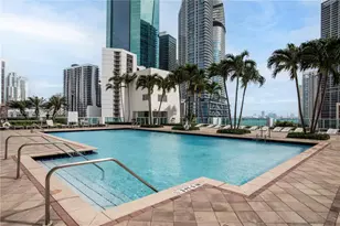 31 SE 5th St, Miami, FL 33131 - Photo 20