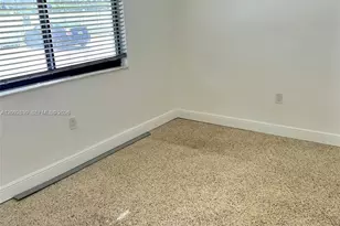 1590 NE 118th St, Miami, FL 33161 - Photo 6