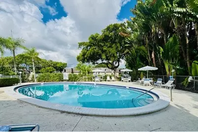3105 Oakland Shores Dr #J202, Oakland Park, FL 33309 - Photo 8