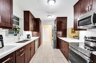 4620 SW 43rd Terrace, Dania Beach, FL 33314 - Photo 4
