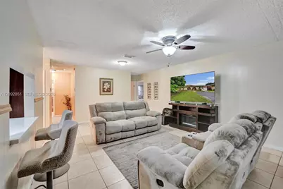 4620 SW 43rd Ter, Dania Beach, FL 33314 - Photo 10