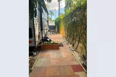 573 Mokena Dr #1, Miami Springs, FL 33166 - Photo 10