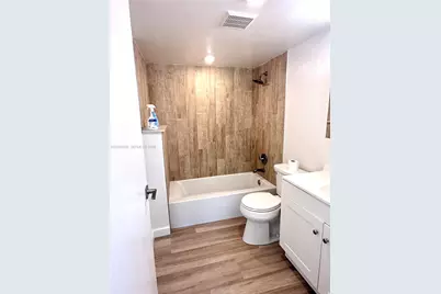 1116 Green Pine Blvd #D1, West Palm Beach, FL 33409 - Photo 8