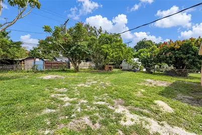 835 NW 126th St, North Miami, FL 33168 - Photo 22