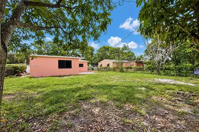 835 NW 126th St, North Miami, FL 33168 - Photo 18