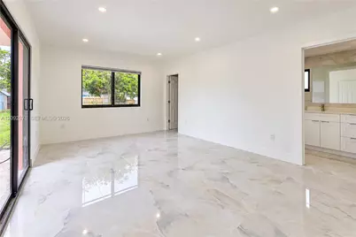 835 NW 126th St, North Miami, FL 33168 - Photo 8
