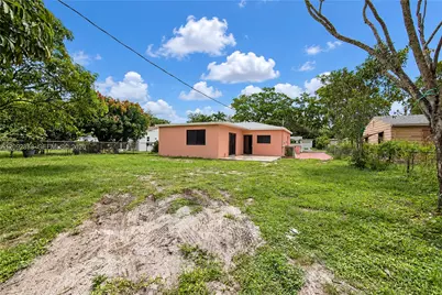 835 NW 126th St, North Miami, FL 33168 - Photo 20