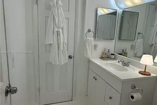 15650 SW 80th St, Miami, FL 33193 - Photo 8