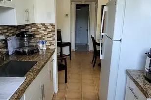 15650 SW 80th St, Miami, FL 33193 - Photo 10