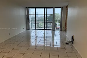 1000 Parkview Dr, Hallandale Beach, FL 33009 - Photo 12