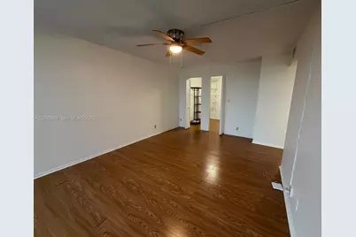 1000 Parkview Dr #507, Hallandale Beach, FL 33009 - Photo 16