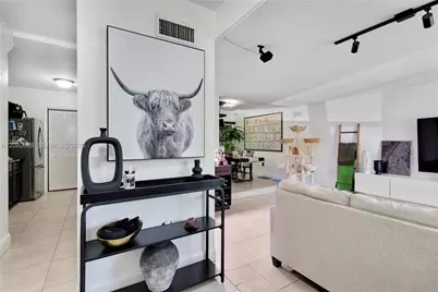 6217 SW 78th St #2B, South Miami, FL 33143 - Photo 6