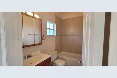 5829 Grant St, Hollywood, FL 33021 - Photo 32