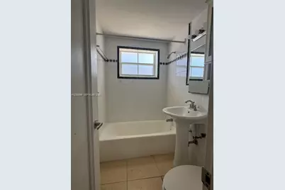 605 77th St #3, Miami Beach, FL 33141 - Photo 16