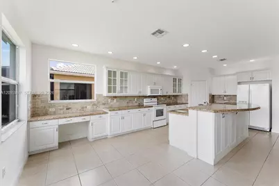 9640 Phipps Ln, Wellington, FL 33414 - Photo 32