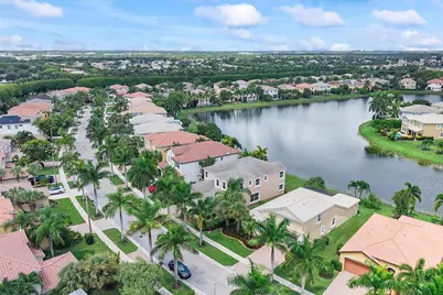 9640 Phipps Ln, Wellington, FL 33414 - Photo 8