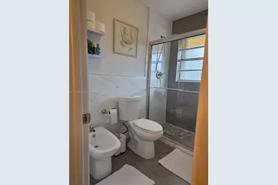 126Xx SW 9 #B, Miami, FL 33184 - Photo 20