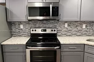 6655 Racquet Club Dr, Lauderhill, FL 33319 - Photo 2