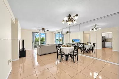 919 Hillcrest Dr #401, Hollywood, FL 33021 - Photo 8