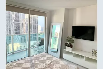 31 SE 5th St #2806, Miami, FL 33131 - Photo 12