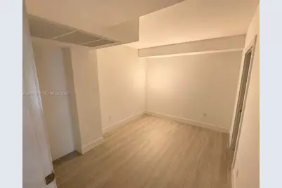 2301 Collins Ave #1019, Miami Beach, FL 33139 - Photo 14