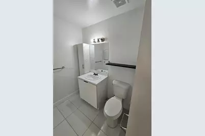 18346 NW 68th Ave #C, Hialeah, FL 33015 - Photo 16
