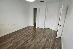 18346 NW 68th Ave, Hialeah, FL 33015 - Photo 6