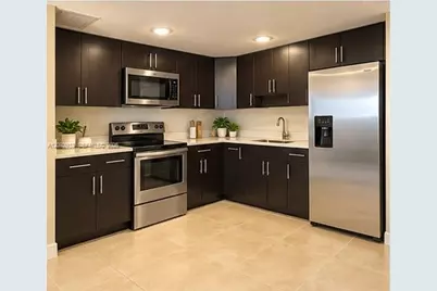 7204 Fairway Dr #I21, Miami Lakes, FL 33014 - Photo 10