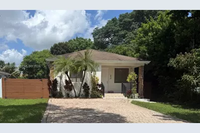 372 SW 2nd St #-, Florida City, FL 33034 - Photo 1