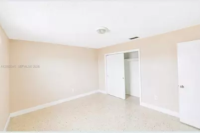 2315 W Okeechobee Rd #304, Hialeah, FL 33010 - Photo 4