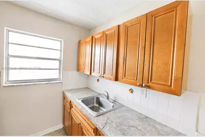 2315 W Okeechobee Rd #304, Hialeah, FL 33010 - Photo 2