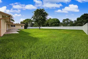 12804 SW 94th Pl, Miami, FL 33176 - Photo 6