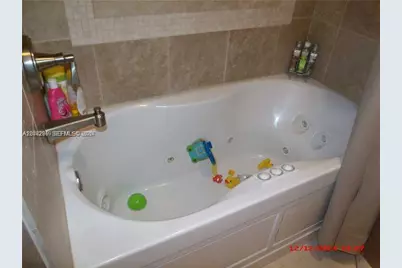 9470 NW 24th St, Sunrise, FL 33322 - Photo 24