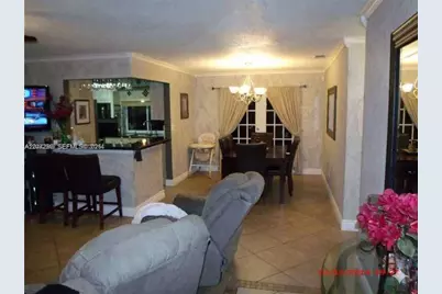 9470 NW 24th St, Sunrise, FL 33322 - Photo 8