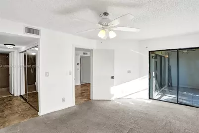 105 Liberty Ct, Deerfield Beach, FL 33442 - Photo 20