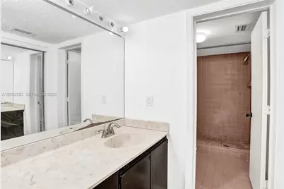 105 Liberty Ct, Deerfield Beach, FL 33442 - Photo 24