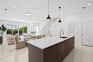 1805 NE 13th St, Fort Lauderdale, FL 33304 - Photo 6