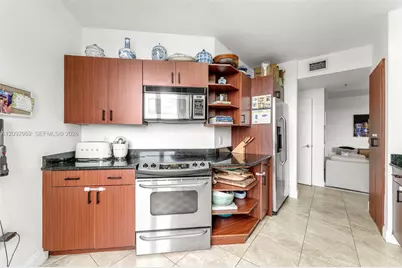 2425 SW 27th Ave #704, Miami, FL 33145 - Photo 8
