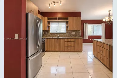 18046 SW 154th Pl, Miami, FL 33187 - Photo 8